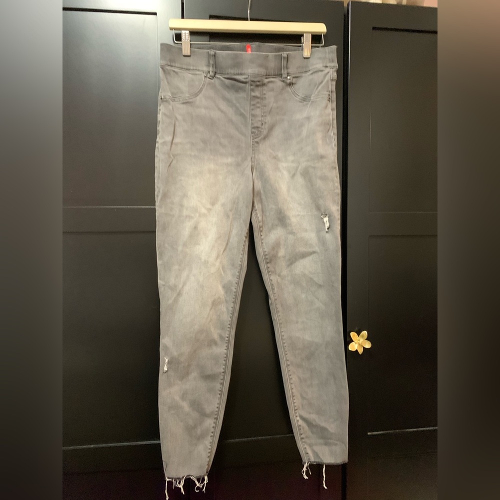 SPANX Gray Distressed Women Jeans XL Sculpting Shaping casual everyday